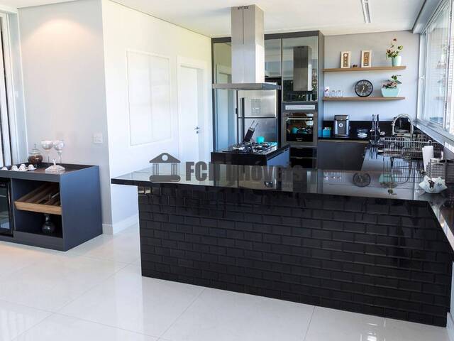 Casa para Venda em Santana de Parnaíba - 5