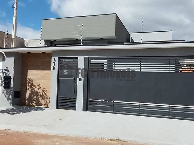 #82 - Casa para Venda em Boituva - SP - 2