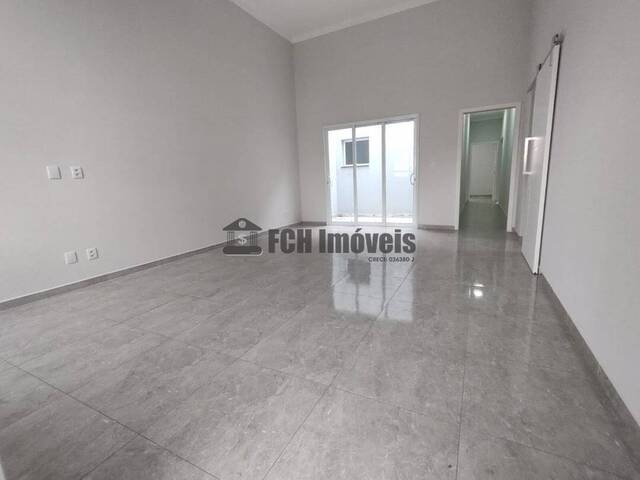 #93 - Casa em condomínio para Venda em Porto Feliz - SP - 2
