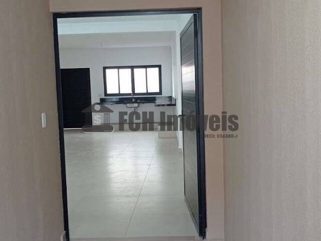 #98 - Casa para Venda em Boituva - SP - 2
