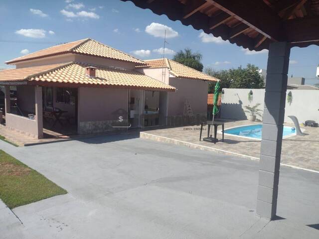 #100 - Casa em condomínio para Venda em Tatuí - SP - 1