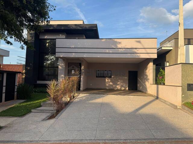 #91 - Casa em condomínio para Venda em Porto Feliz - SP