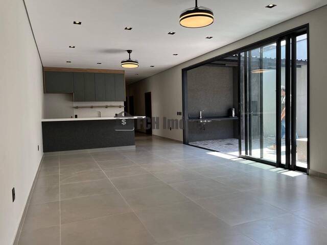 #295 - Casa para Venda em Porto Feliz - SP - 2